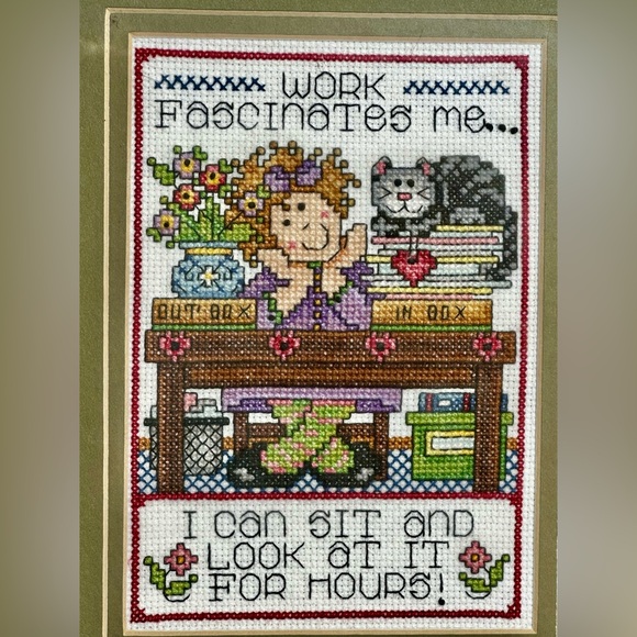 Needlepoint Framed “Work Fascinates Me” Hangable Frame stands. Hand made. - Picture 5 of 13